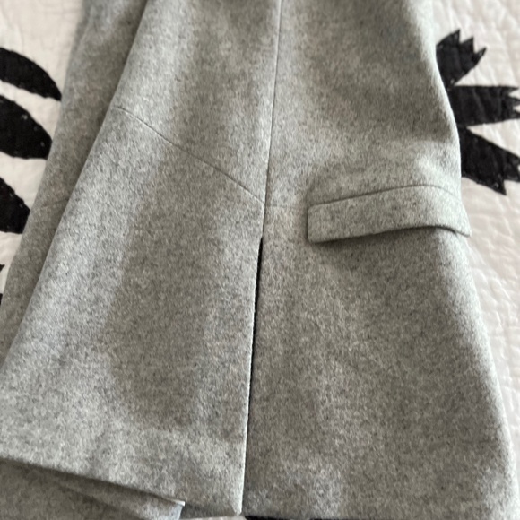 elevenses Wool Vest with Accent Lining - Picture 5 of 11